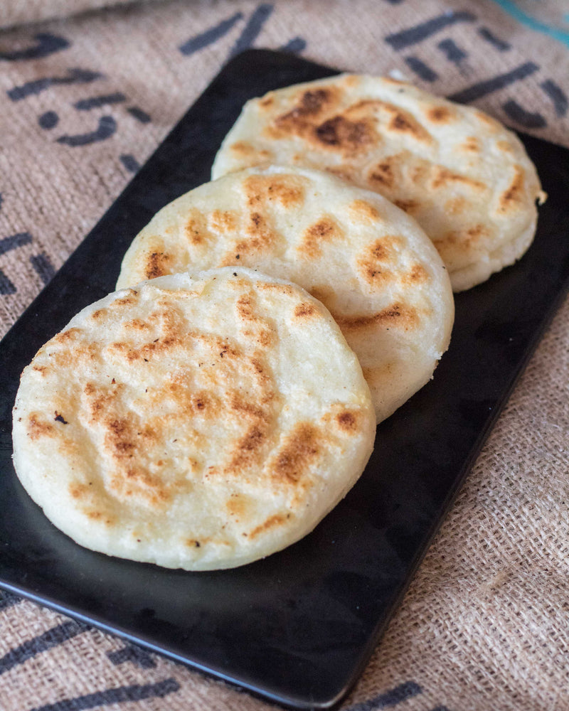 Arepas (Pre-Cooked/Pre-Cocidos)